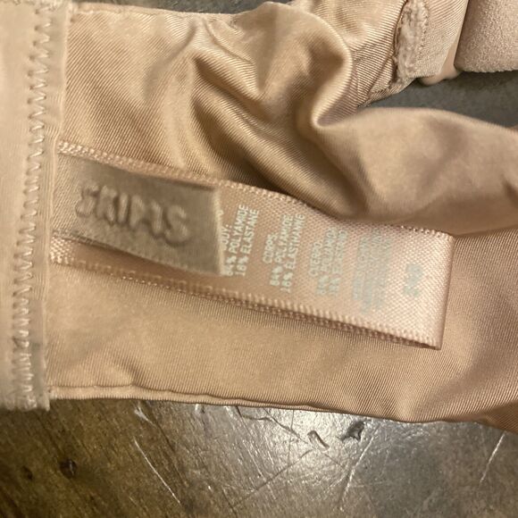 Skims Bra 34D For Every Body nude unlined - Picture 4 of 7